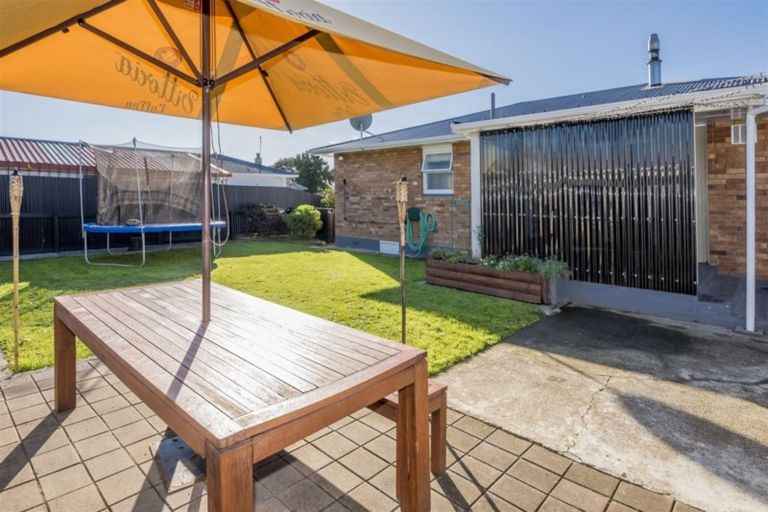 Photo of property in 3 Collingwood Street, Levin, 5510