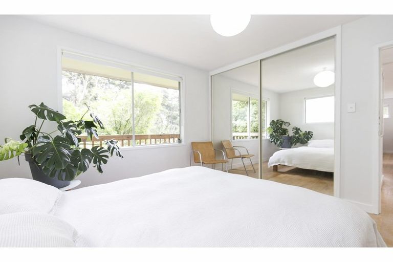 Photo of property in 1/26 Bryers Place, Bayview, Auckland, 0629