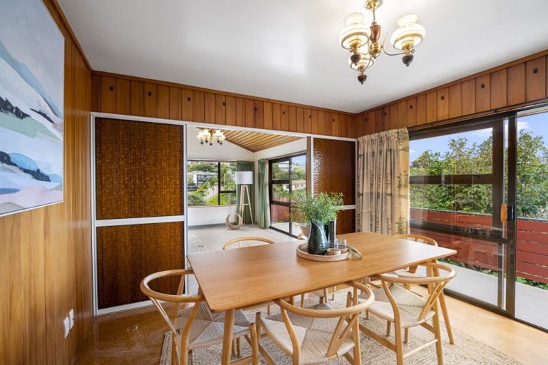 Photo of property in 29 Omokoroa Road, Omokoroa, 3114