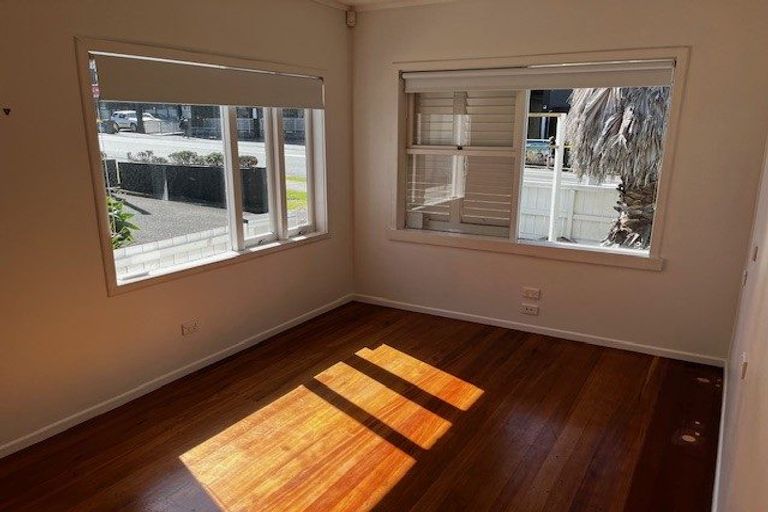 Photo of property in 19a Huron Street, Takapuna, Auckland, 0622