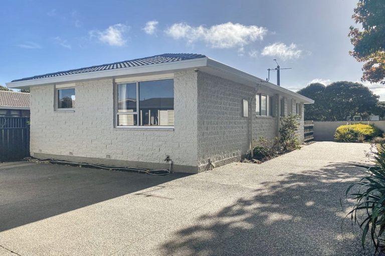 Photo of property in 59 Halswell Junction Road, Halswell, Christchurch, 8025