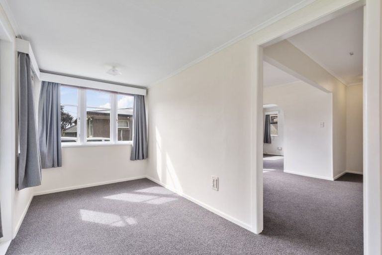 Photo of property in 1/7 Settlement Road, Papakura, 2110