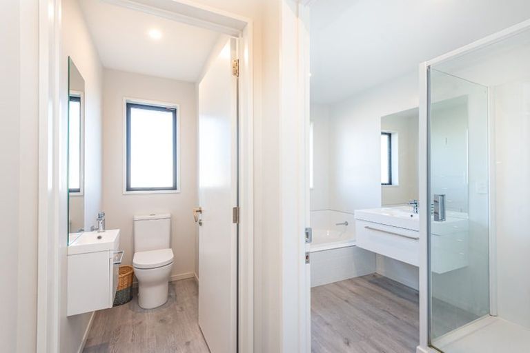 Photo of property in 20 Richard Hadlee Lane, Rolleston, 7615