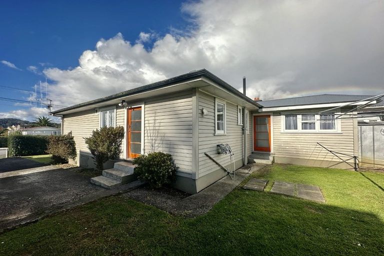 Photo of property in 17 Kauika Road, Avenues, Whangarei, 0110