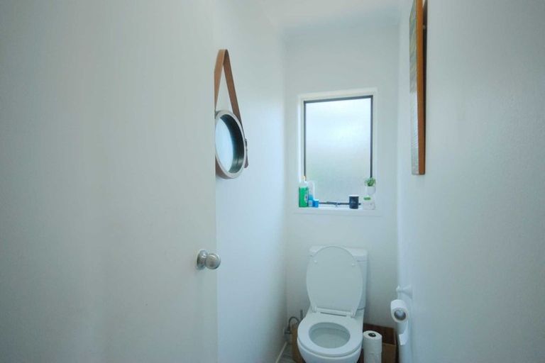 Photo of property in 11 Elvira Place, Ranui, Auckland, 0612