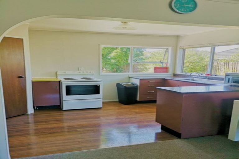 Photo of property in 3/7 Highland Park Drive, Highland Park, Auckland, 2010