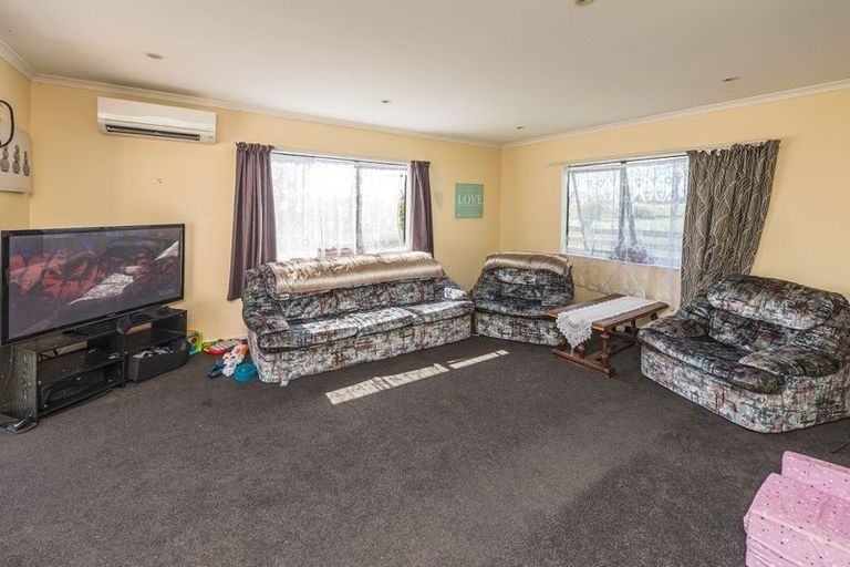 Photo of property in 2 Alexandra Street, Marton, 4710