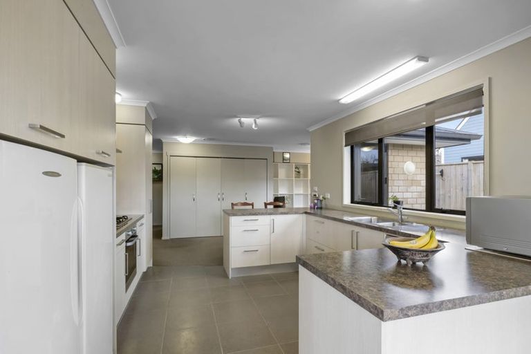 Photo of property in 18a Virginia Place, Whalers Gate, New Plymouth, 4310