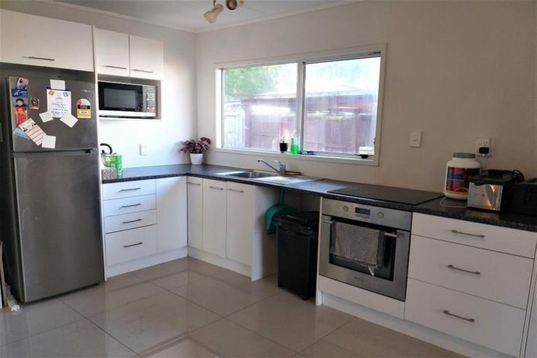 Photo of property in 11 Selago Place, Manurewa, Auckland, 2102