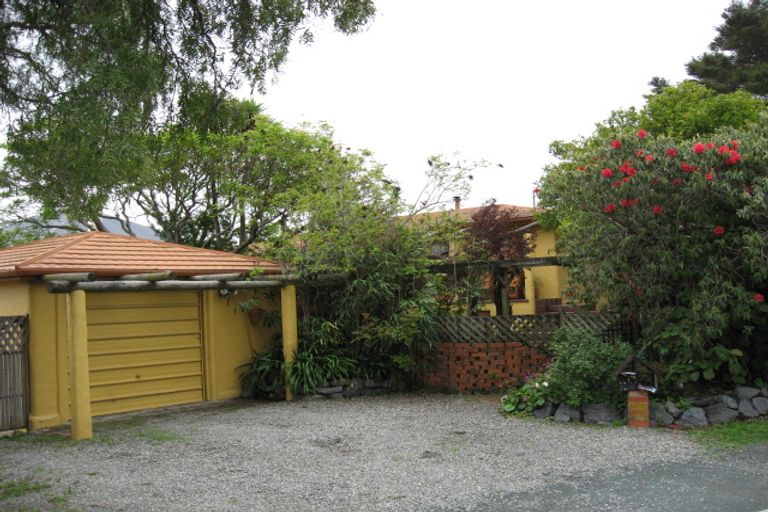 Photo of property in 1 Grace Street, Monaco, Nelson, 7011