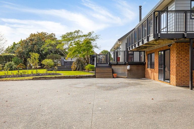 Photo of property in 27 Wintour Road, Waimauku, 0812