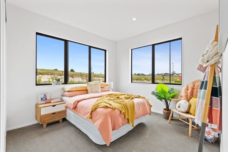 Photo of property in 2 Cadwil Drive, Beachlands, Auckland, 2018