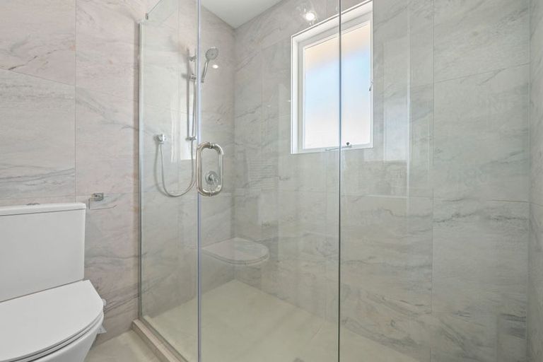 Photo of property in 8 Dalesford Street, Silverdale, Hamilton, 3216