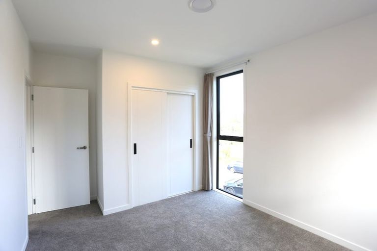 Photo of property in 13a King Richard Place, Browns Bay, Auckland, 0630