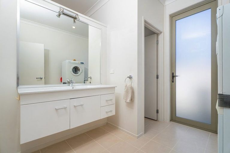 Photo of property in 140 Ngaio Drive, Matarangi, Whitianga, 3592