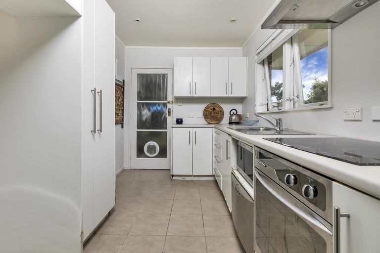 Photo of property in 2/56 Gowing Drive, Meadowbank, Auckland, 1072