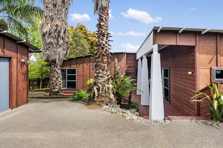 Photo of property in 9 Ginders Drive, Massey, Auckland, 0614