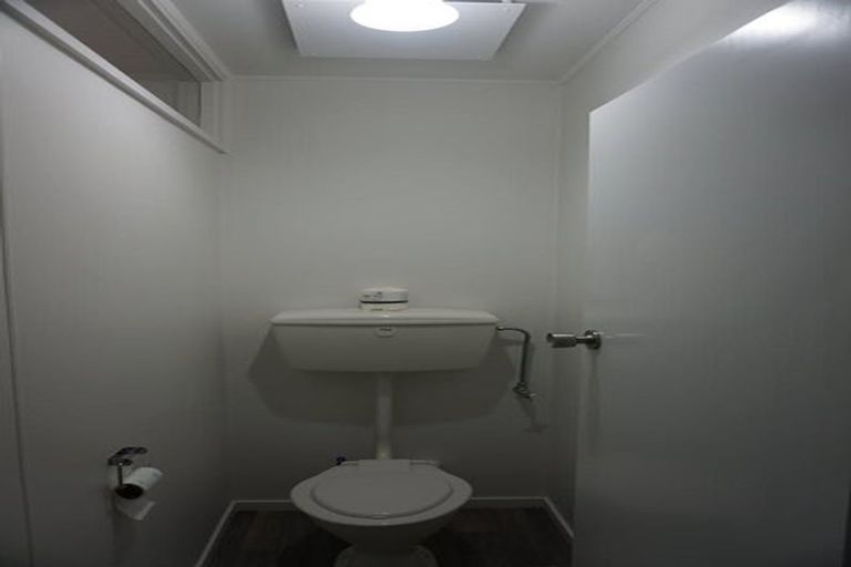 Photo of property in 11 Clendon Court, Roslyn, Palmerston North, 4414