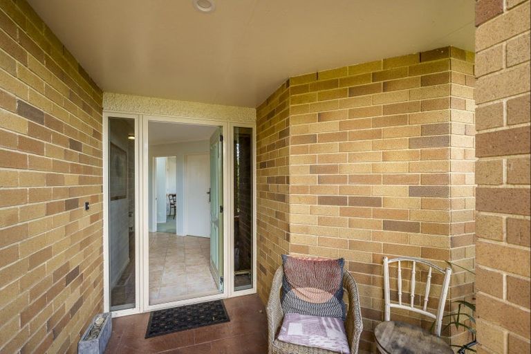 Photo of property in 76a Churchill Drive, Taradale, Napier, 4112