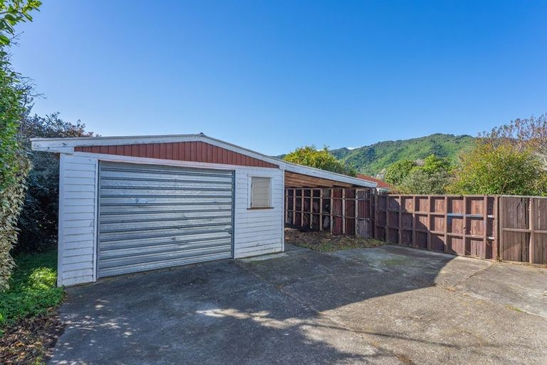 Photo of property in 8 Andrew Street, Waikanae, 5036