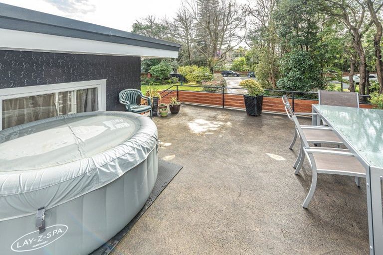 Photo of property in 16 Oakland Avenue, Saint Johns Hill, Whanganui, 4500