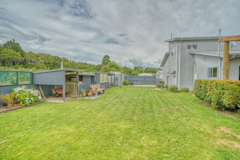 Photo of property in 14 Butlers Road, Ruatapu, Hokitika, 7883