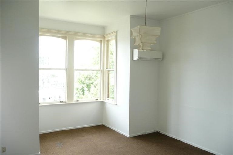 Photo of property in 3 Maarama Crescent, Aro Valley, Wellington, 6021