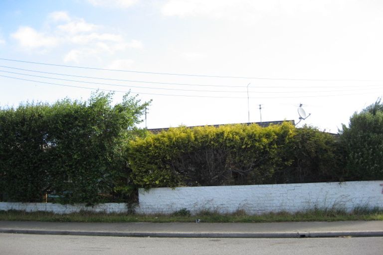 Photo of property in 2/78 Barton Street, Woolston, Christchurch, 8023