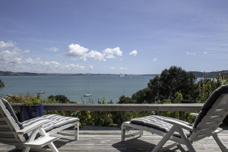 Photo of property in 22 Taiaruru Way, Russell, 0272