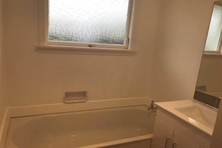 Photo of property in 40 Brookside Terrace, Bryndwr, Christchurch, 8053