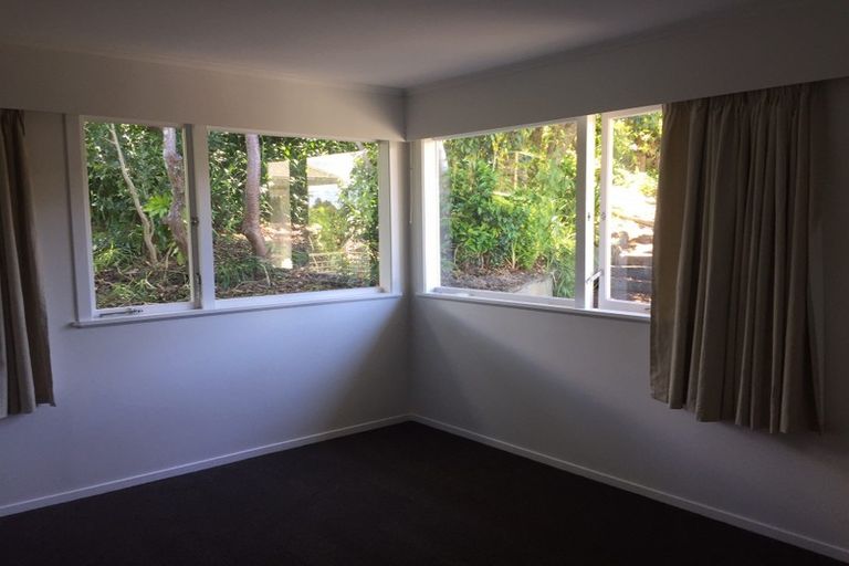 Photo of property in 3 Hilling Street, Titirangi, Auckland, 0604