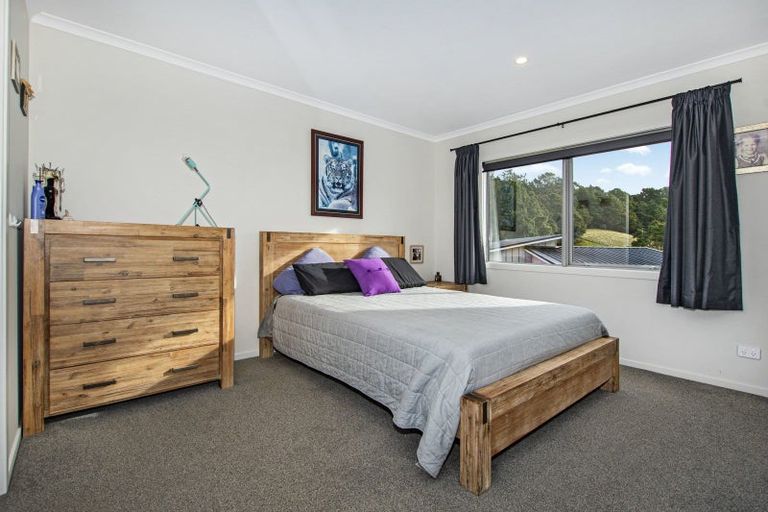 Photo of property in 13 Vintage Lane, Kauri, 0185