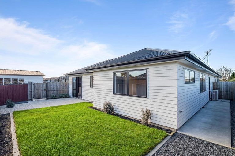 Photo of property in 70b Ottawa Road, Wainoni, Christchurch, 8061