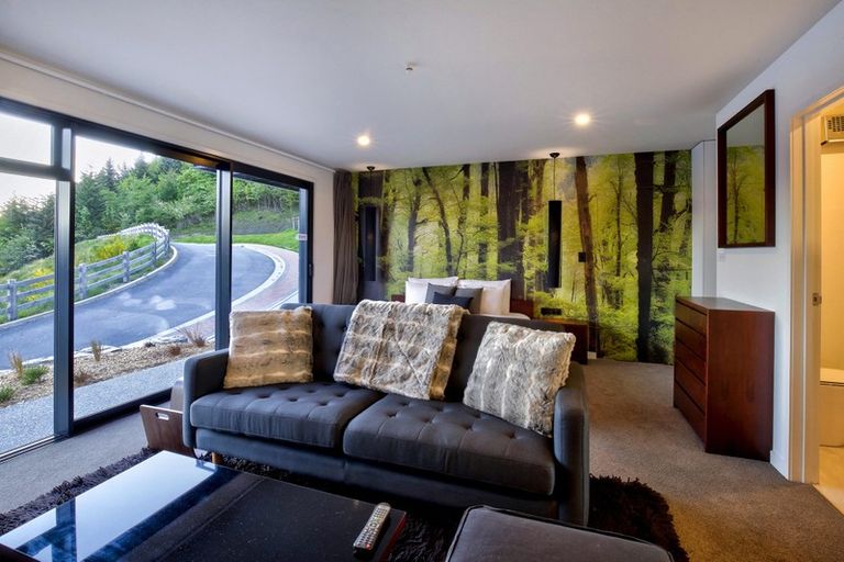 Photo of property in 61 Middleton Road, Queenstown Hill, Queenstown, 9300