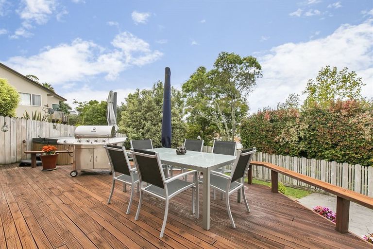 Photo of property in 3 Bluebird Crescent, Unsworth Heights, Auckland, 0632