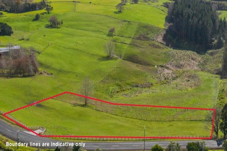 Photo of property in 118 Trig Road, South Head, Helensville, 0874