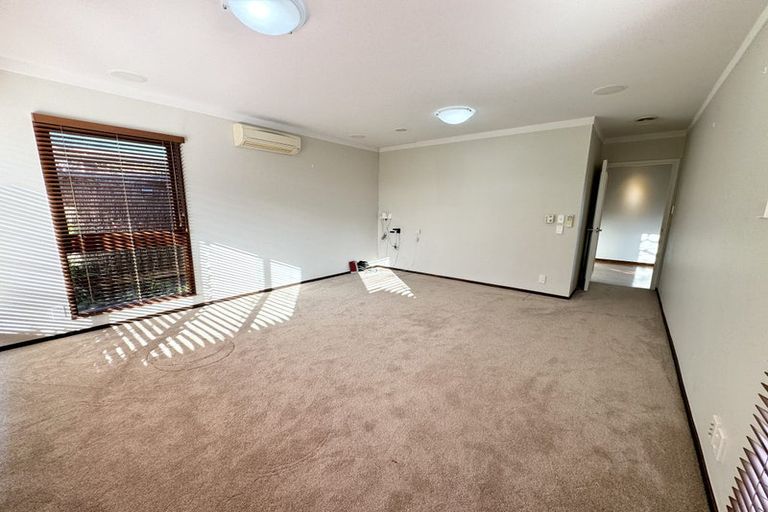 Photo of property in 10 Marine Terrace, Bayswater, Auckland, 0622