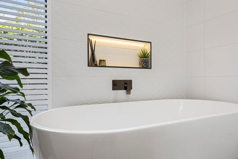 Photo of property in 69a Wai-iti Terrace, Bryndwr, Christchurch, 8052