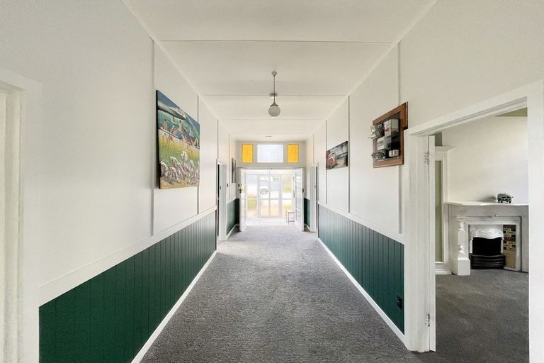 Photo of property in 16 Wansbeck Street, South Hill, Oamaru, 9400