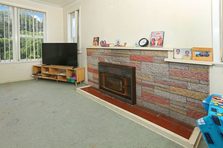 Photo of property in 4 Abel Tasman Avenue, Henderson, Auckland, 0610