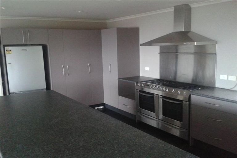 Photo of property in 54 Arahiwi Grove, Tirohanga, Lower Hutt, 5010