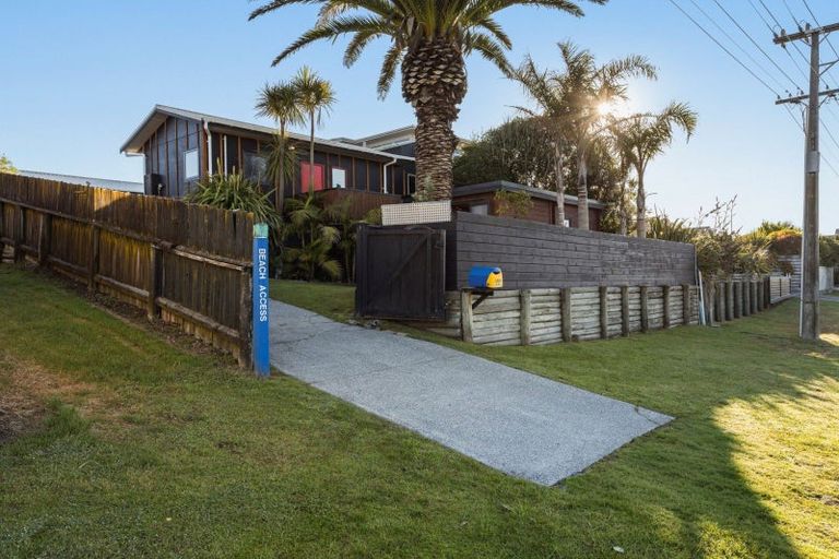 Photo of property in 159 Pukehina Parade, Pukehina, Te Puke, 3189