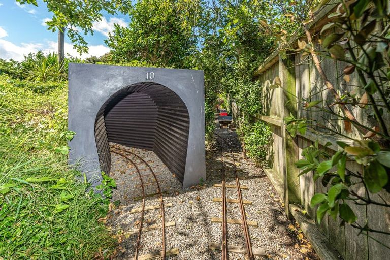 Photo of property in 133 Cornfoot Street, Castlecliff, Wanganui, 4501