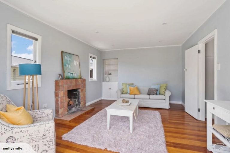 Photo of property in 1/40 Carlisle Road, Browns Bay, Auckland, 0630