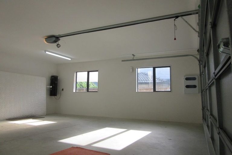 Photo of property in 3b Mcleod Road, Henderson, Auckland, 0612