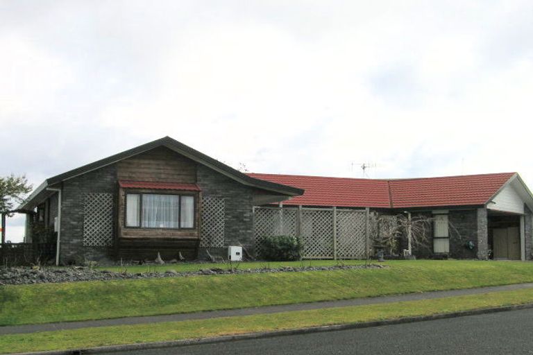 Photo of property in 46 Lansdowne Crescent, Glenview, Hamilton, 3206