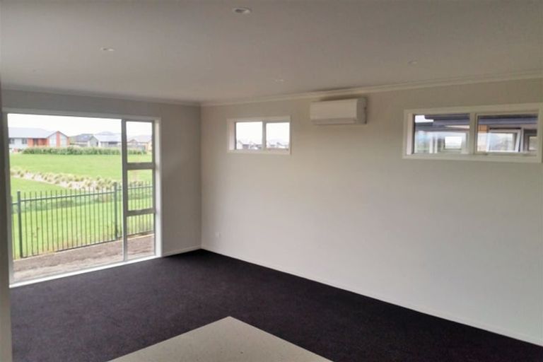 Photo of property in 10 Wiersma Lane, Wigram, Christchurch, 8025