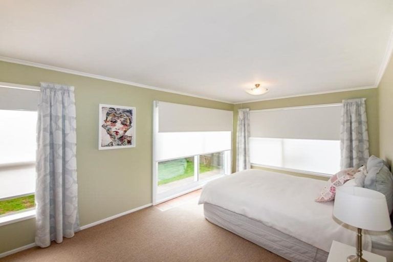 Photo of property in 25 Cranwell Street, Churton Park, Wellington, 6037