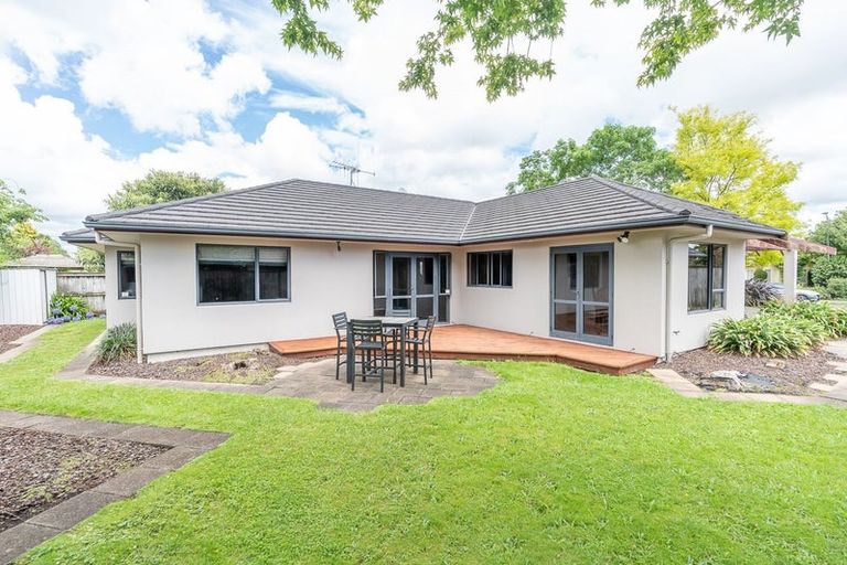 Photo of property in 15 Fendalton Drive, Rototuna, Hamilton, 3210