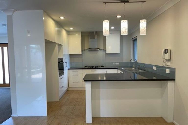 Photo of property in 236a Whitney Street, Blockhouse Bay, Auckland, 0600